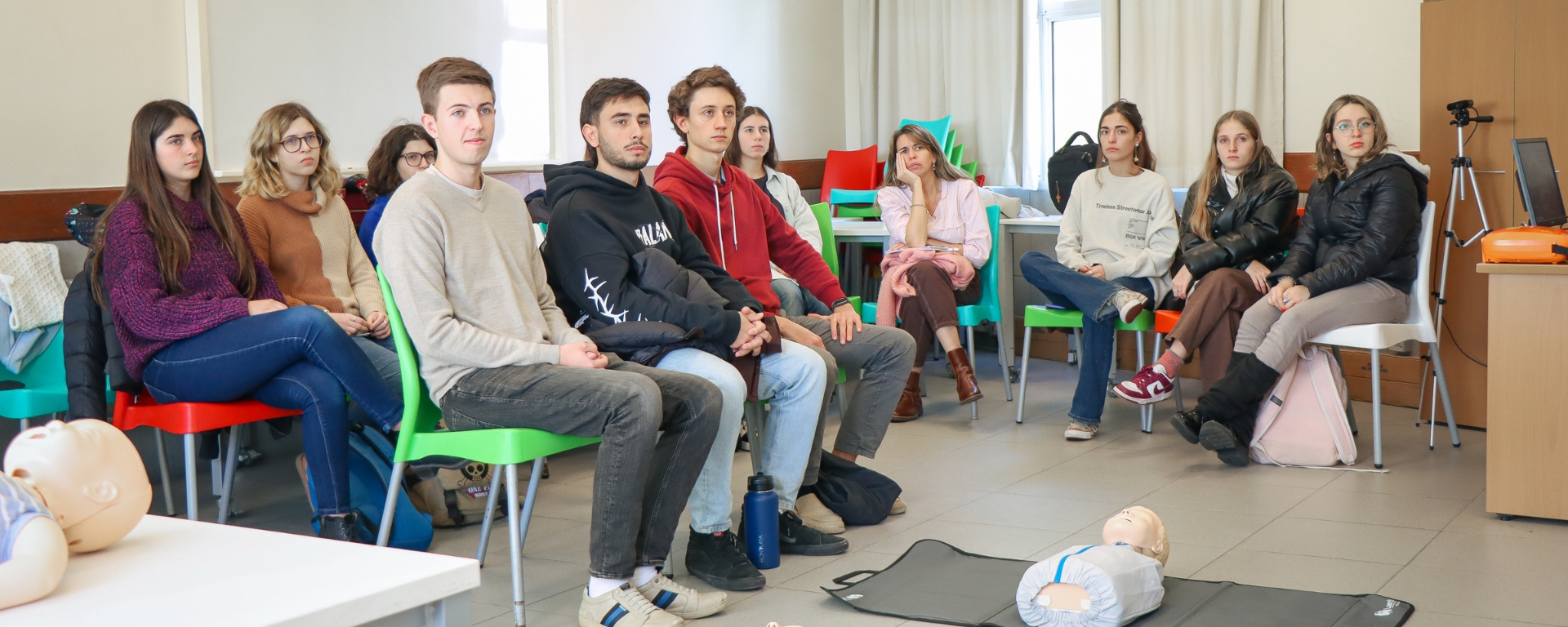 Taller de Salud y primeros auxilios liderado por Vida Universitaria